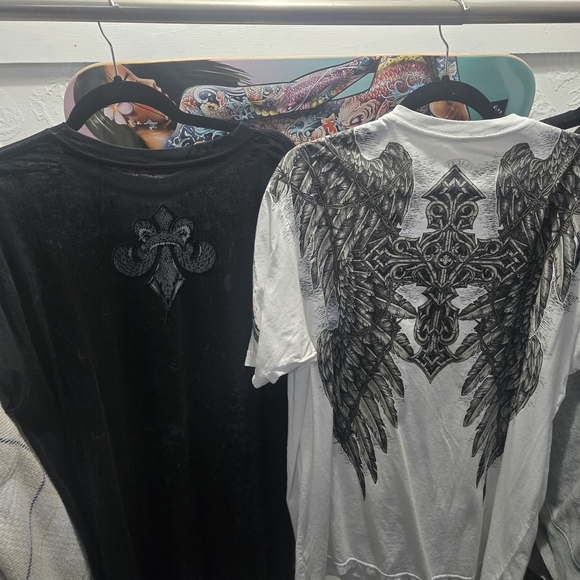 Affliction Black and White Skull Graphic Tees - Picture 4 of 8
